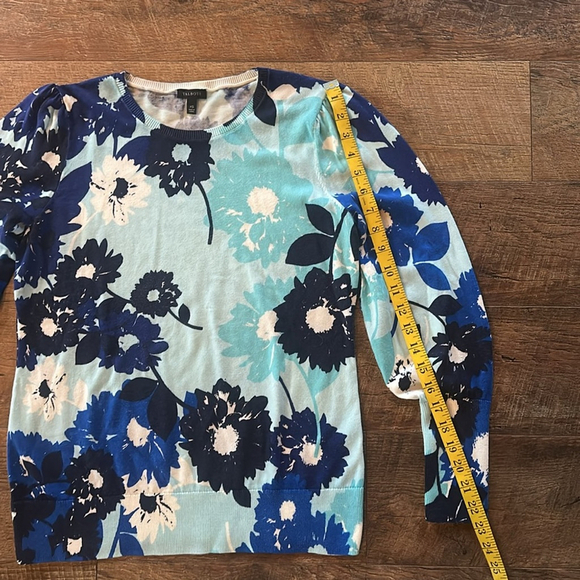 LIKE NEW BEAUTIFUL TALBOTS BRAND BLUE FLORAL SIZE XS - Picture 4 of 7